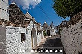 Puglia: architettura locale rifinita con intonaco bianco