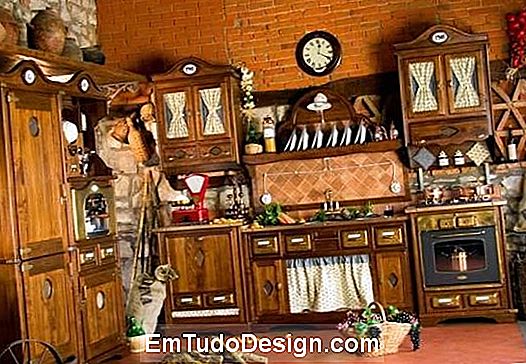 Cozinha de madeira para taberna de Maggi