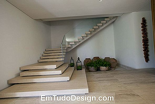 Escadas internas como esculturas