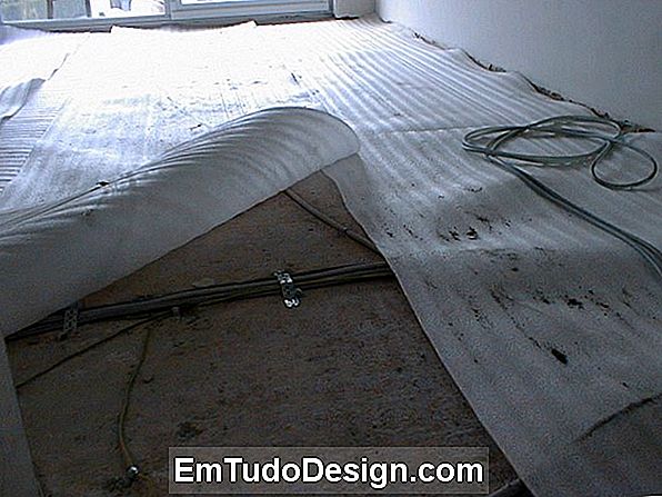 De nieuwe technologie van de dekvloer voor thermische vloeren