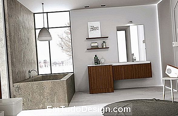 Moderna casa de banho, do ambiente de serviço à área de bem-estar