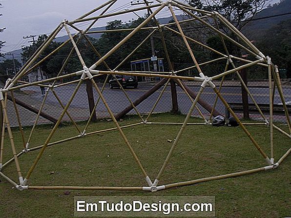 Como construir uma cúpula no jardim com bambu