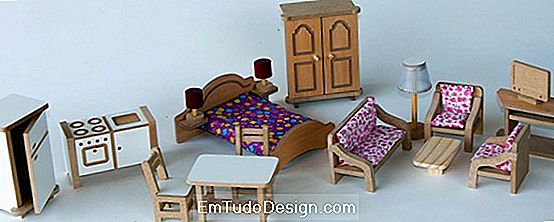 Mesas para brincar e para mobiliário