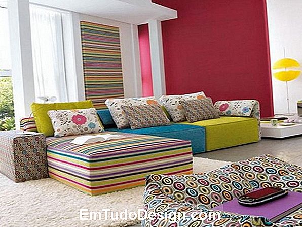 Renkli mobilyalar