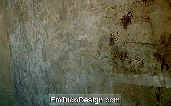 Détail du plâtre décoratif en terre cuite TerraWabi de Matteo Brioni.