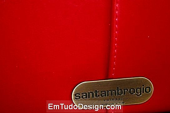 Santambrogio Salotti bőrkendő kanapé
