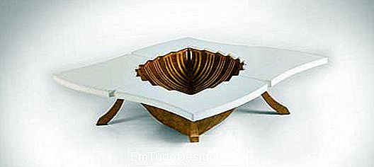 mesa em forma de noz